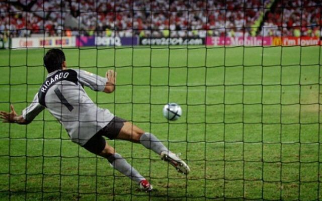 Kèo tài xỉu Penalty là một trong những kèo được yêu thích tại các nhà cái online